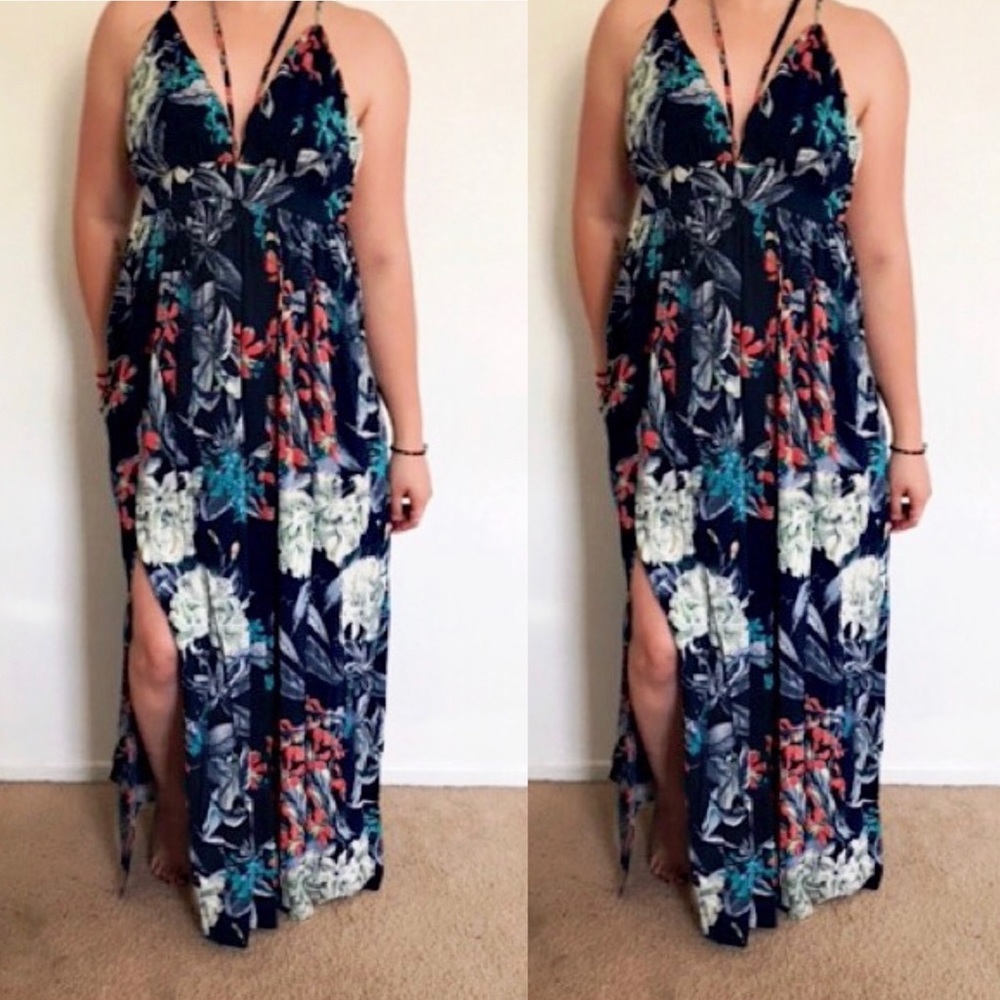French Kiss Maxi Dress size L
